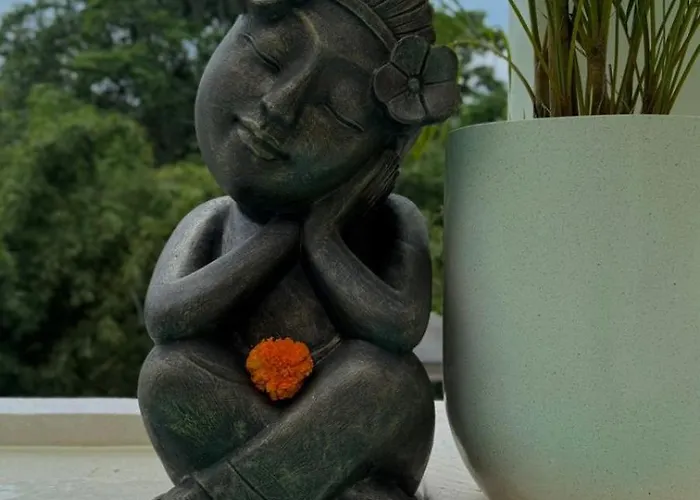 Ayu Padang 05 Uluwatu (Bali)