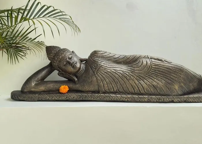 Ayu Padang 05 *